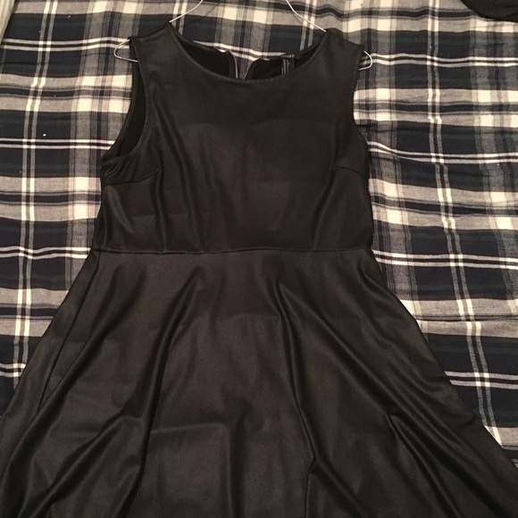 forever 21 faux leather dress - Picture 1 of 2